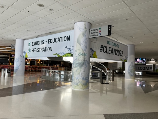 clean show digital signage