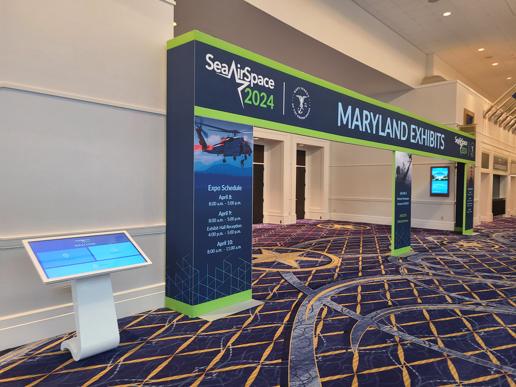trade show digital signage