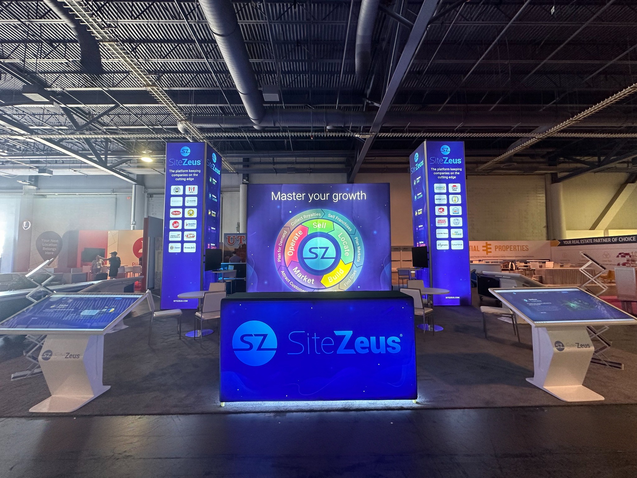 trade show digital signage