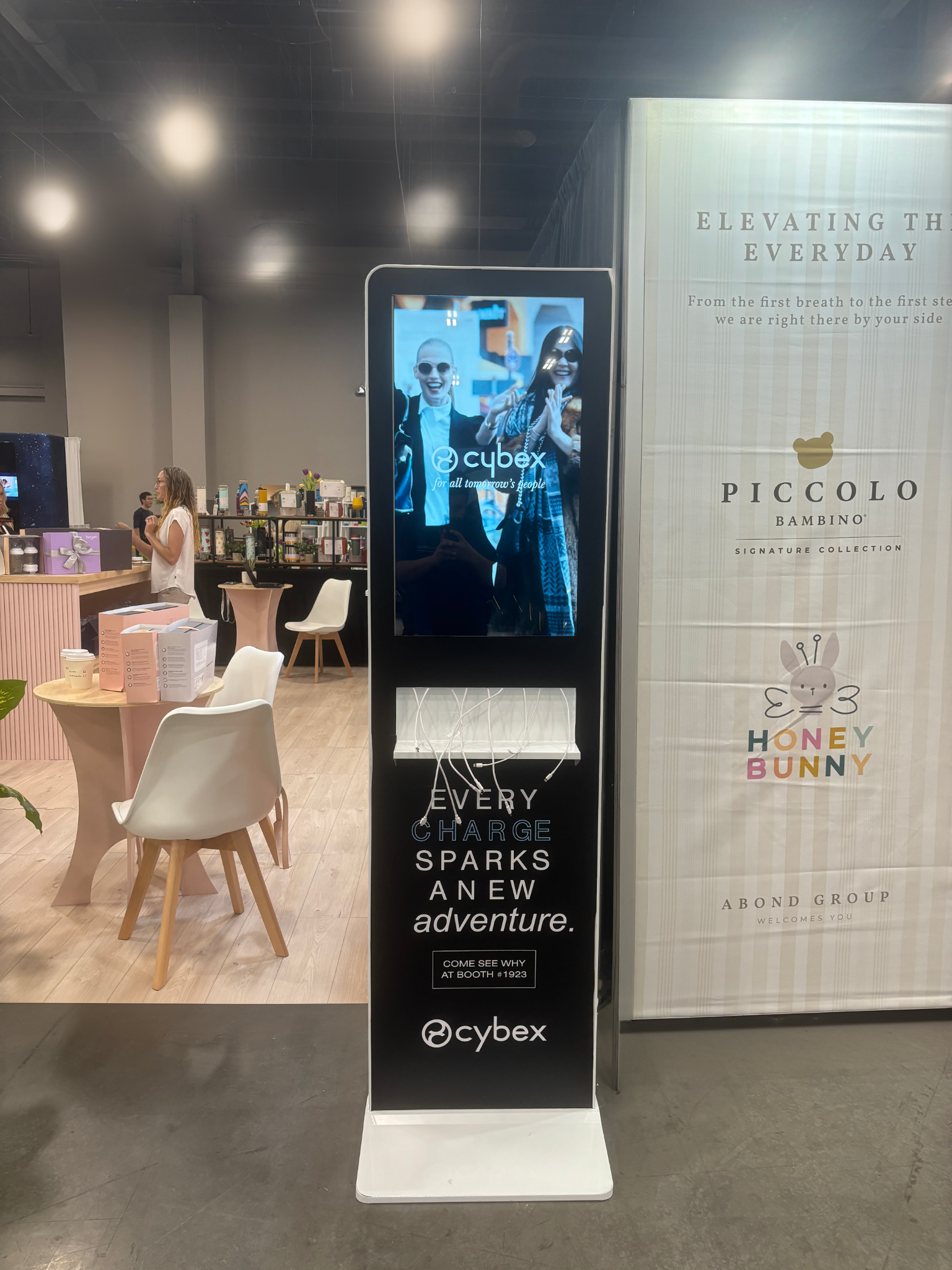 charging kiosk show management