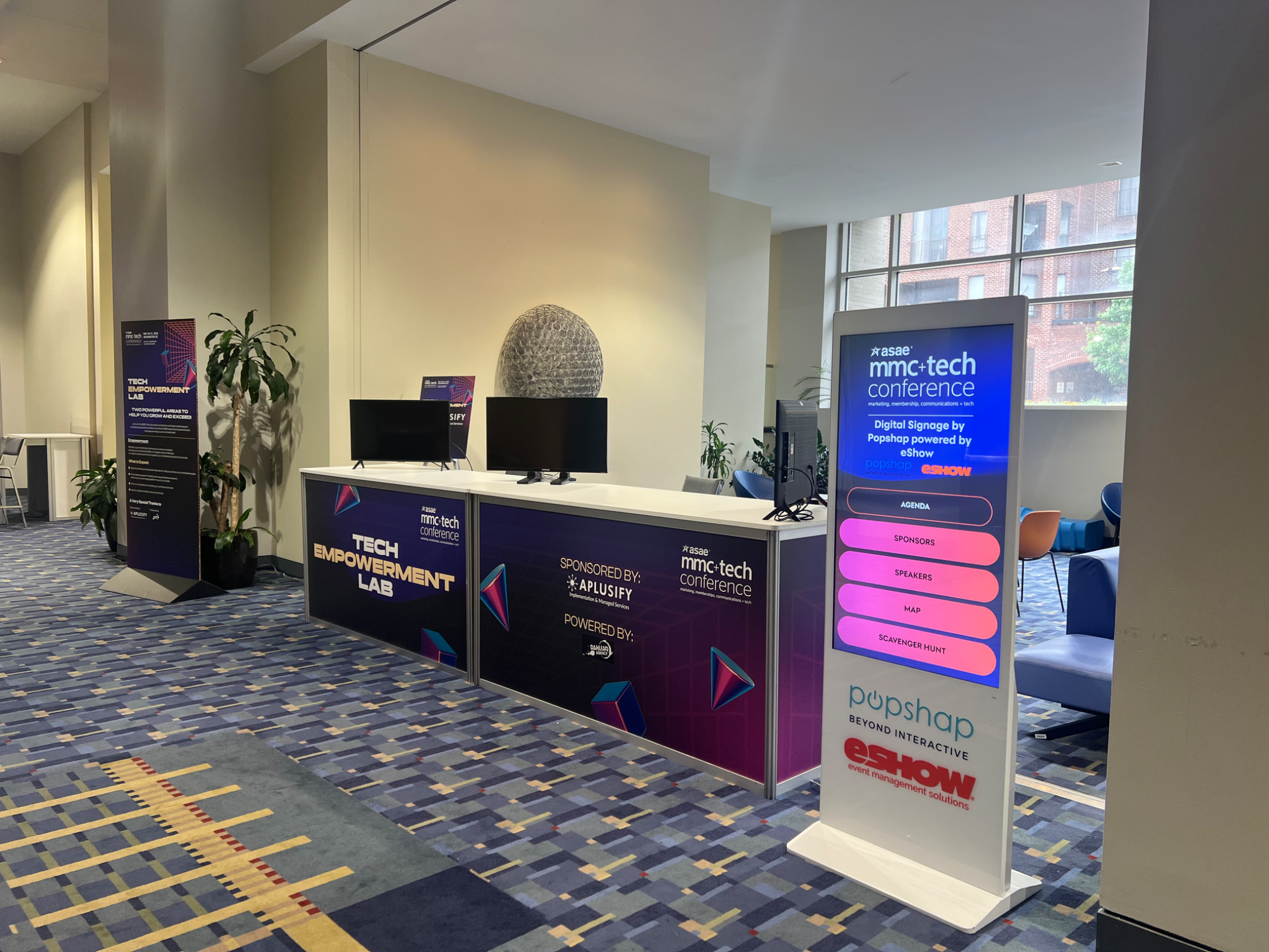 show management kiosk