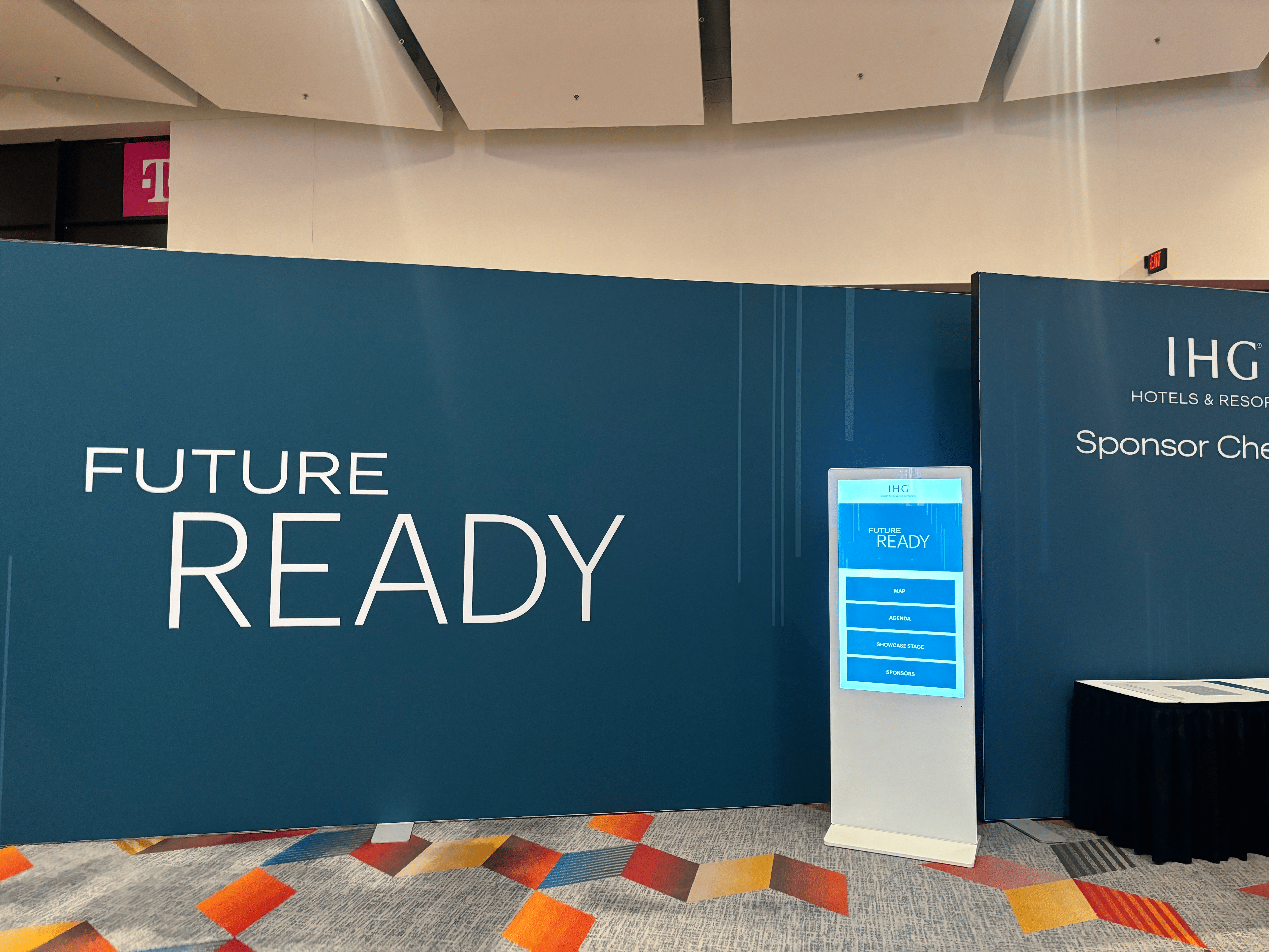 kiosk with show management software