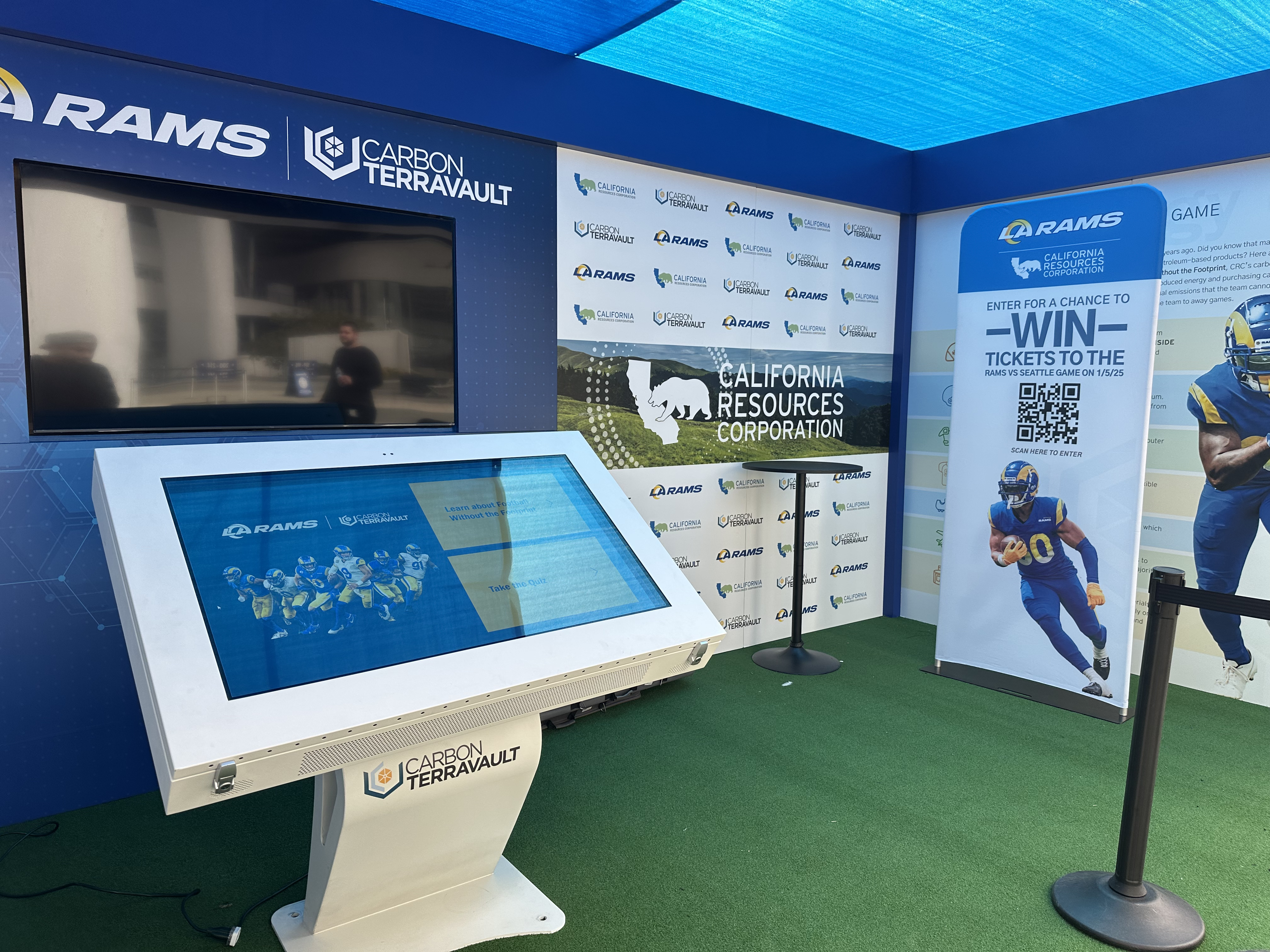 49 inch outdoor kiosk