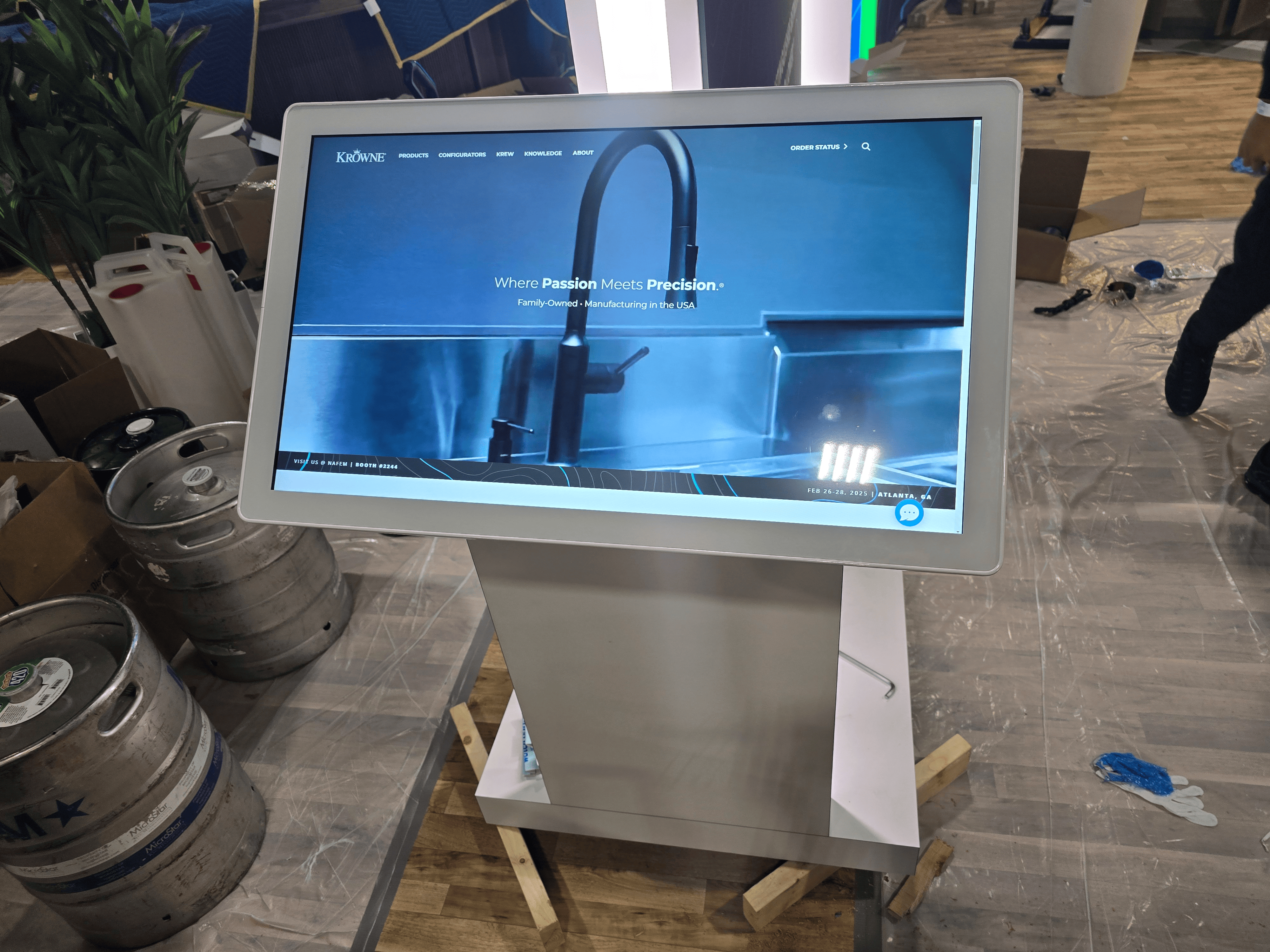 exhibitor table kiosk