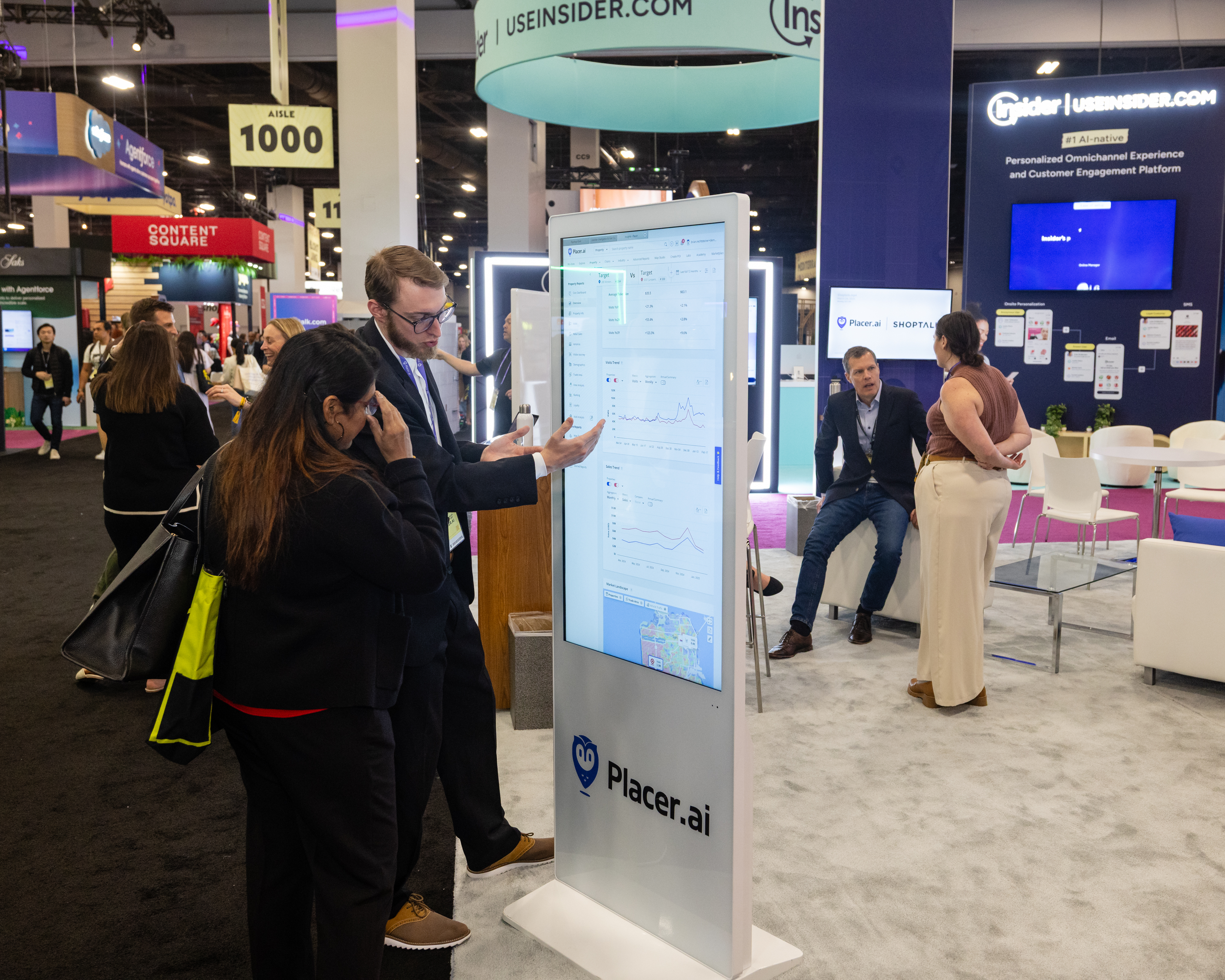 touchscreen kiosk for exhibitors