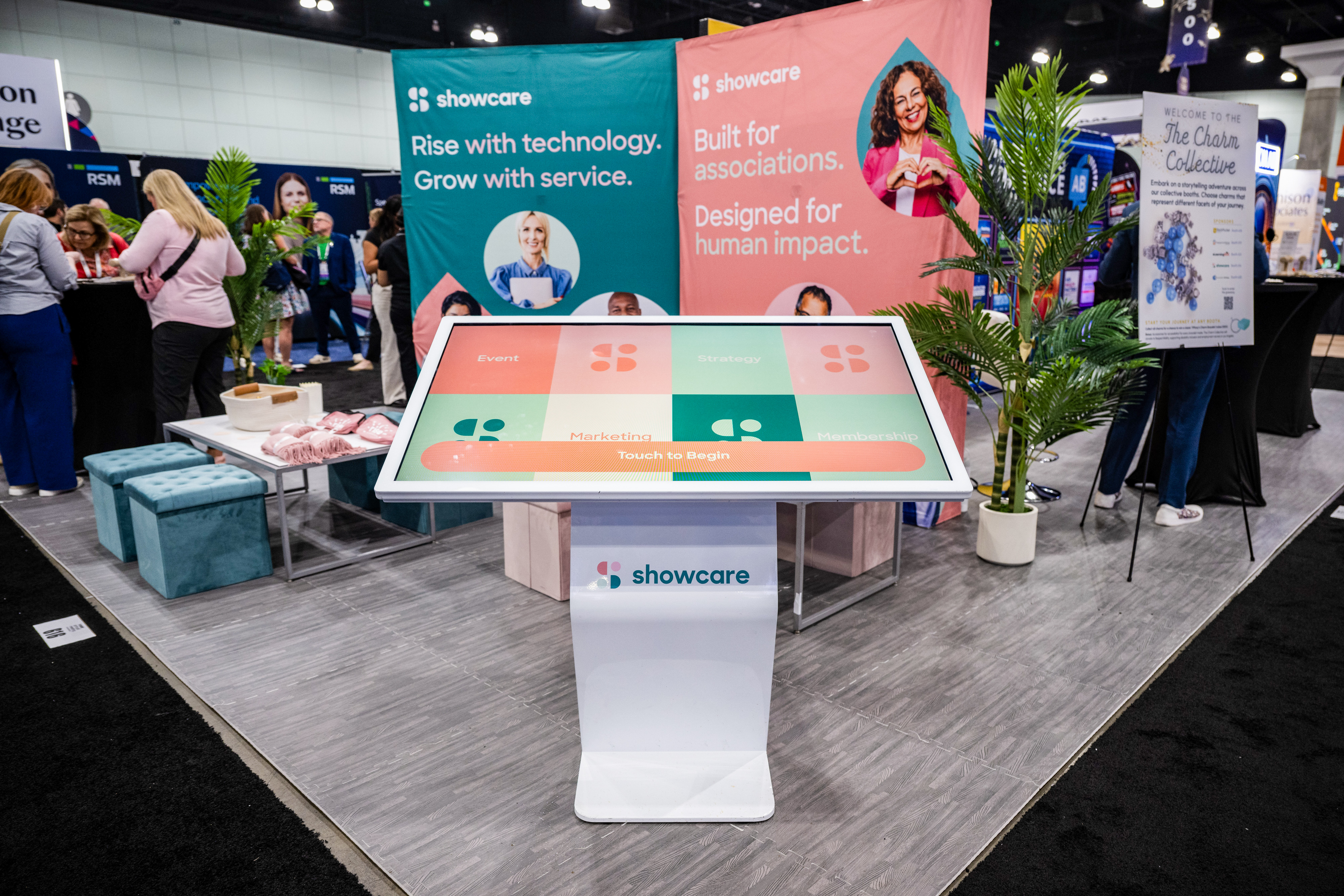 touchscreen table kiosk