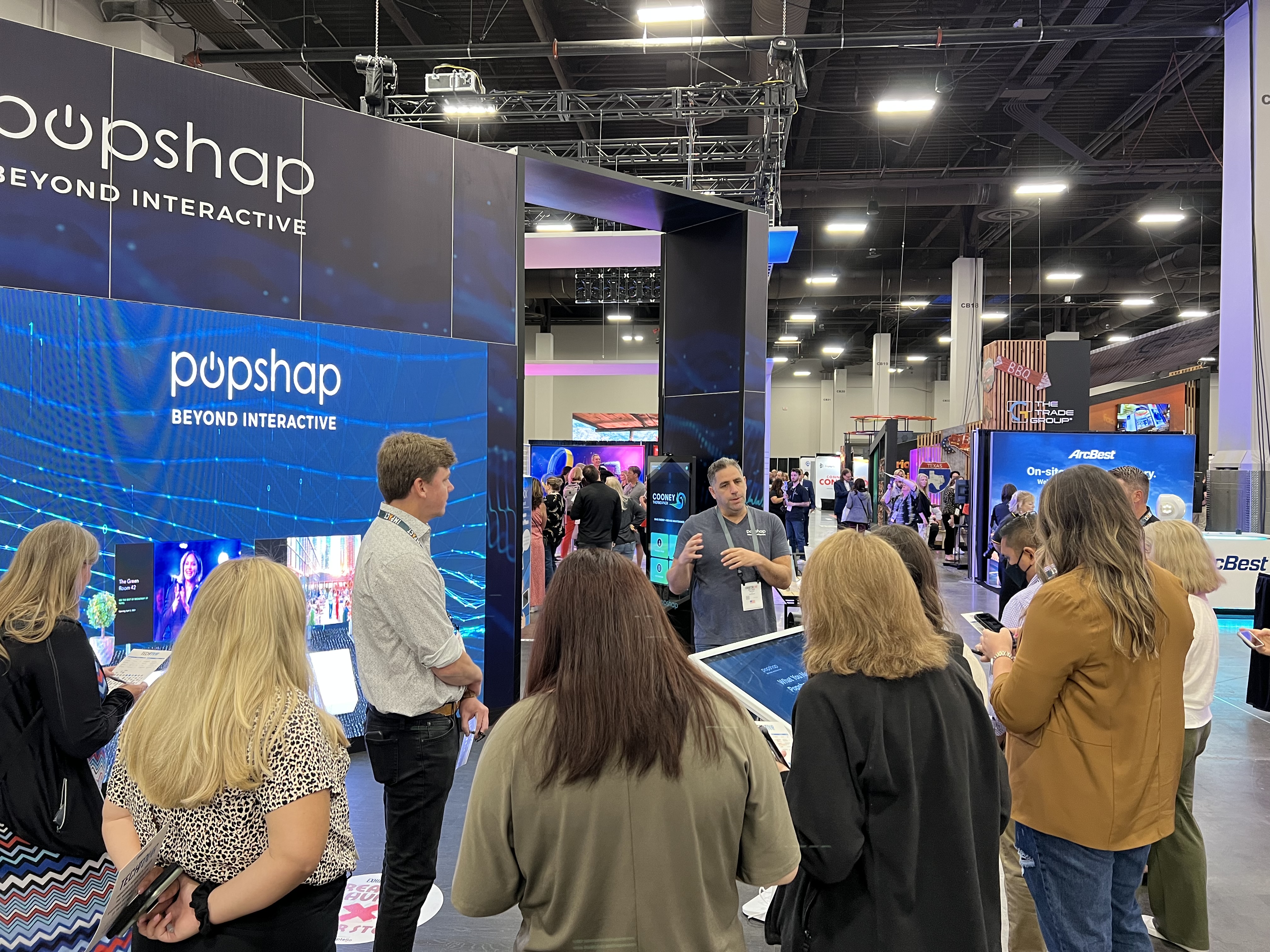 onsite touchscreen kiosk support